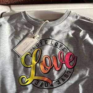 NWT No Comment Girls NY LA Gray LOVE Tee Neon Yellow Faux Fur Long Sleeves M & L